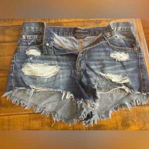 Aeropostale “High Rise Shorty” size 6 great condition! Smoke & pet free home